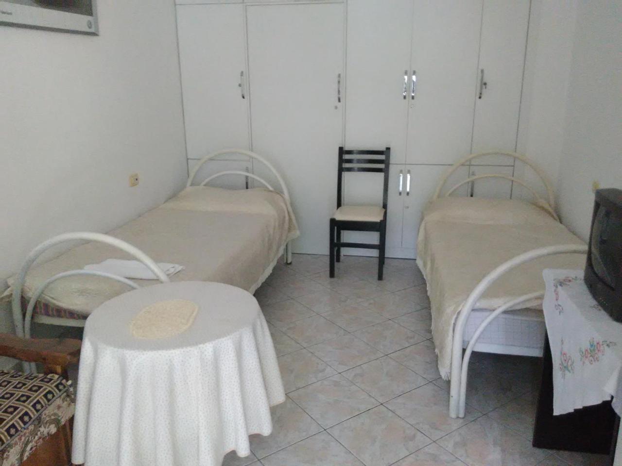 Camping Late Gjirokaster Ngoại thất bức ảnh